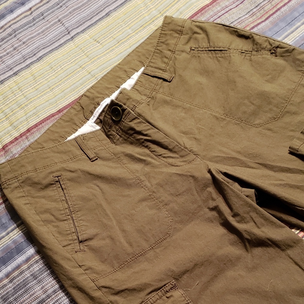 Liz Claiborn lightweight chinos type pant